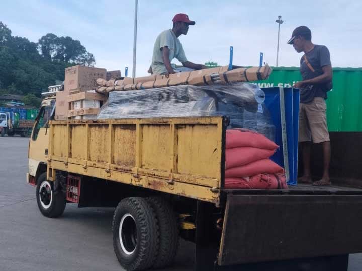 Jasa Trucking Antar Pulau - Karya Papua Logistik Ekspedisi Kargo Laut Surabaya Papua