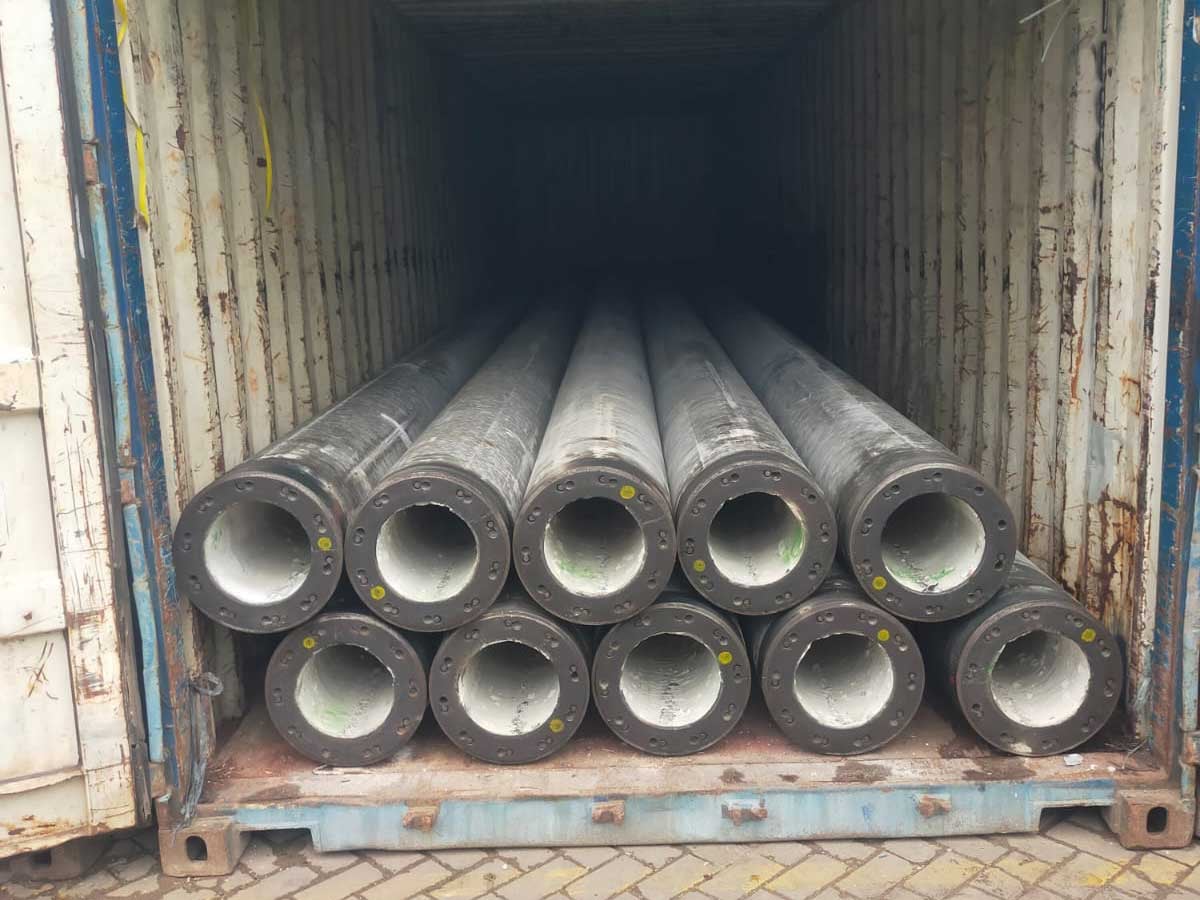 Pengiriman Tiang Pancang Surabaya Timika - Karya Papua Logistik Ekspedisi Kargo Laut Surabaya Papua